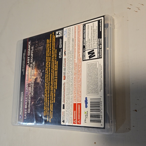 Metro Last Light PS 3 game - Picture 2 of 4